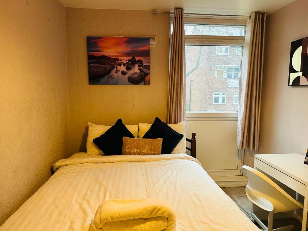 Twenty Five Bed and breakfast